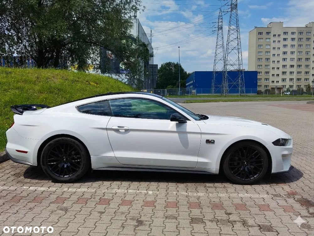 Ford Mustang - 5