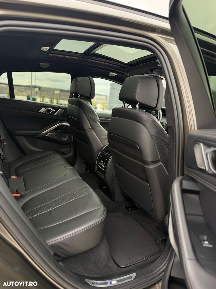BMW X6 M M50i - 15