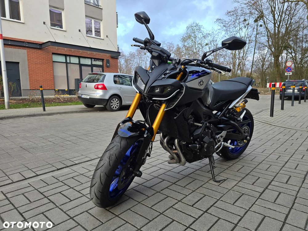 Yamaha MT - 7