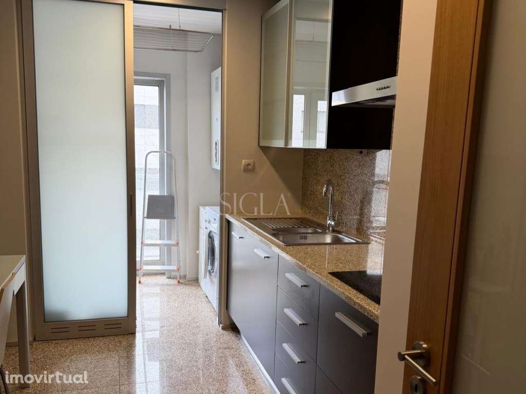 T4 em Oliv. do Douro - Grande imagem: 5/23