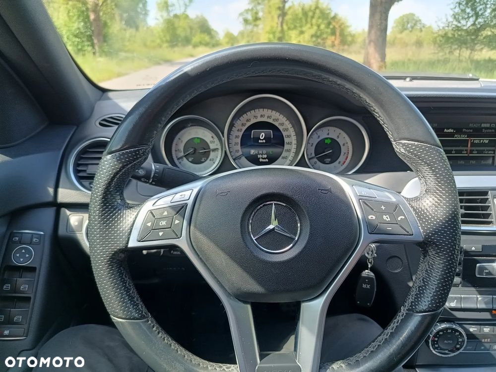 Mercedes-Benz Klasa C 350 T (BlueEFFICIENCY) 7G-TRONIC Avantgarde - 22