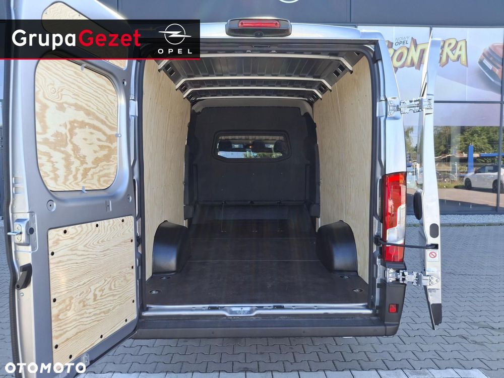 Opel Movano - 8