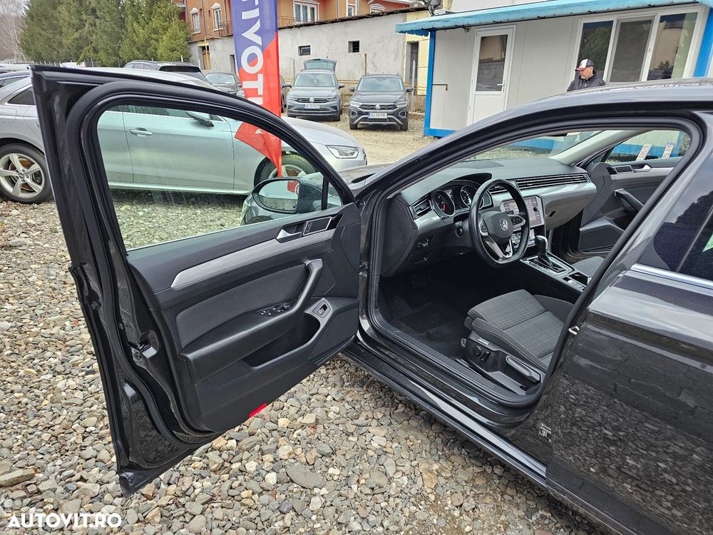 Volkswagen Passat - 19