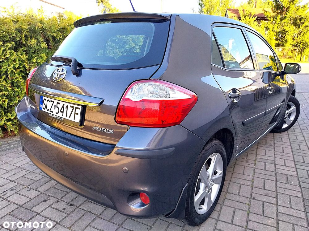 Toyota Auris 1.6 Executive - 28