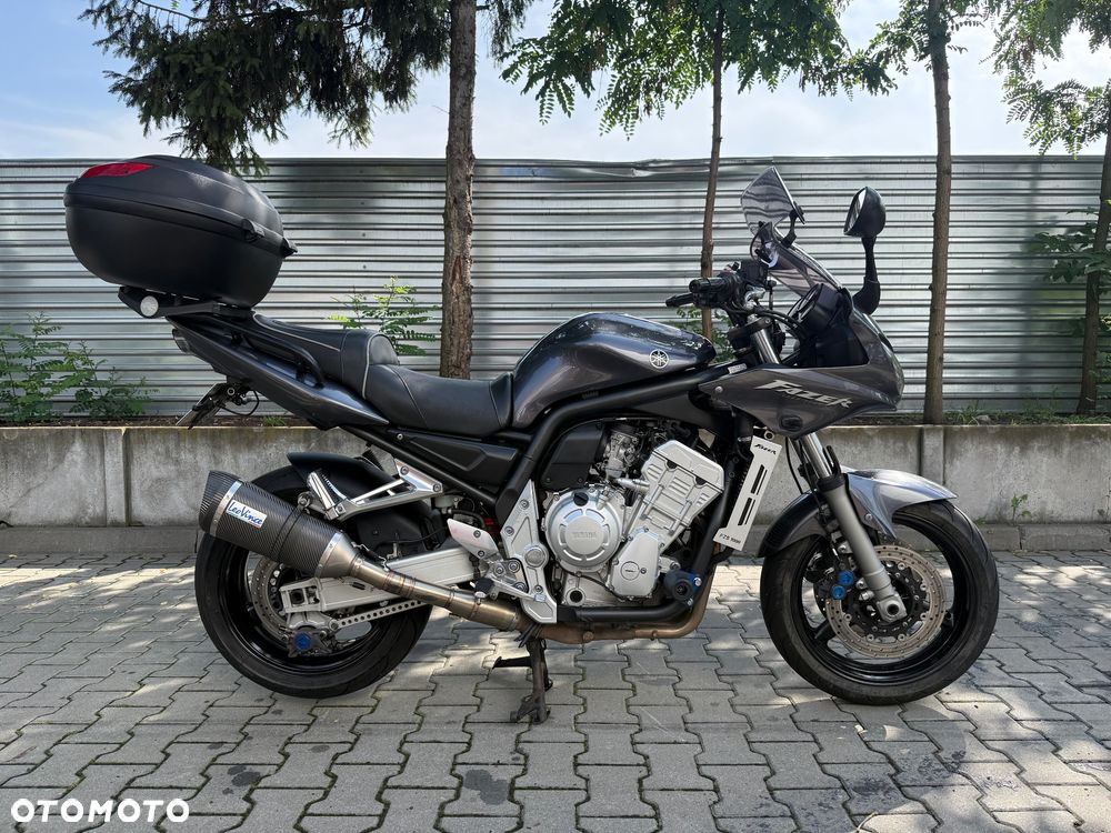 Yamaha FZS - 5