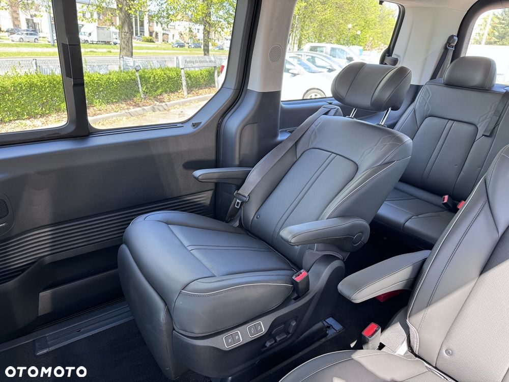 Hyundai Staria 1.6 T-GDI HEV Luxury - 15