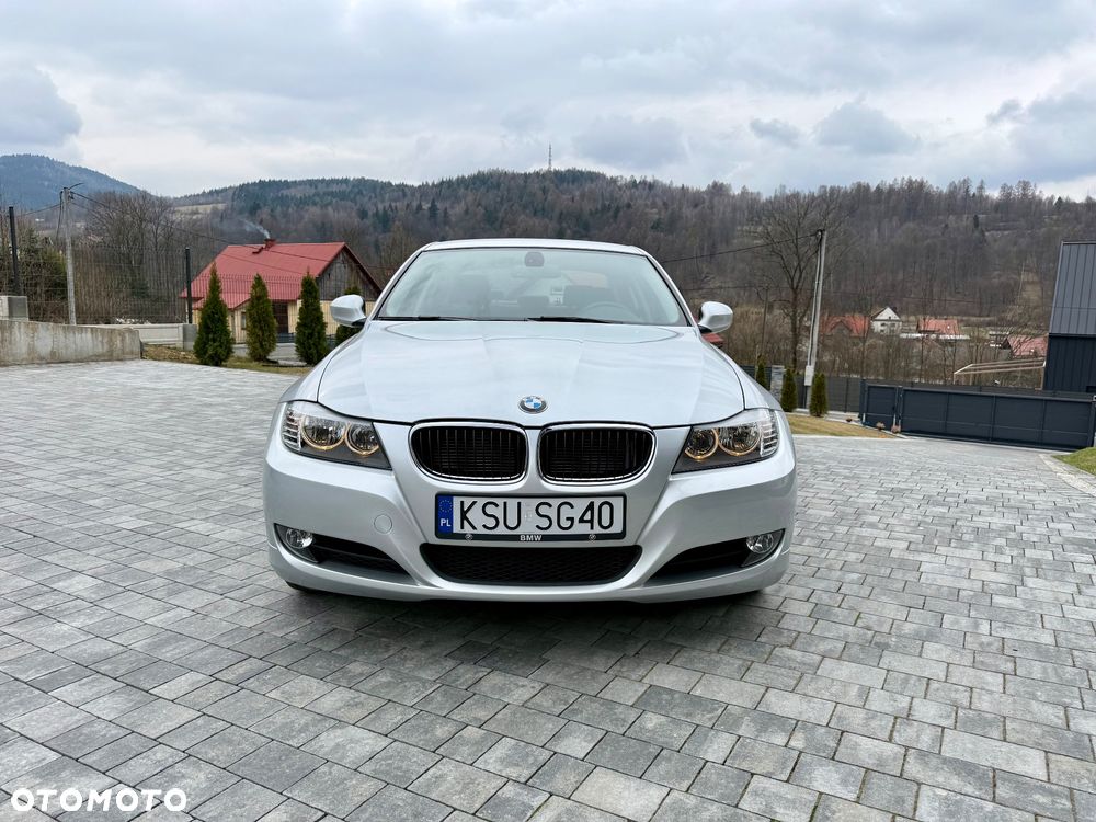 BMW Seria 3 318i Edition Exclusive - 32