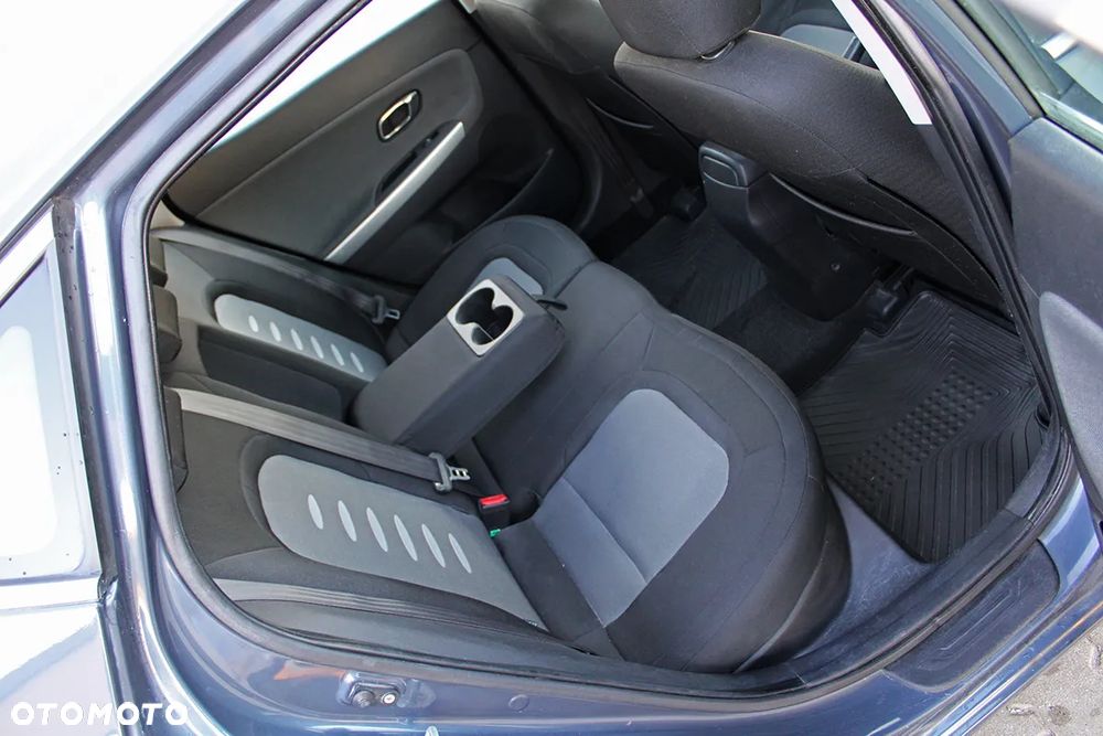Kia Ceed 1.6 CRDi 128 Dream-Team Edition - 12