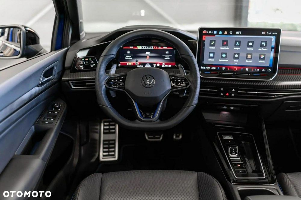 Volkswagen Golf - 10