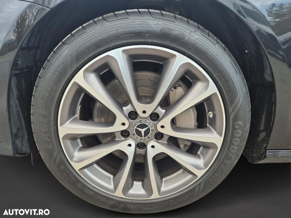 Mercedes-Benz E 300 - 25