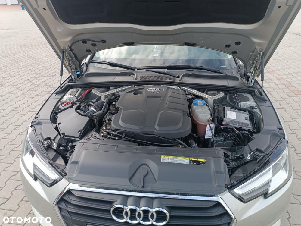 Audi A4 Avant 2.0 TDI - 1