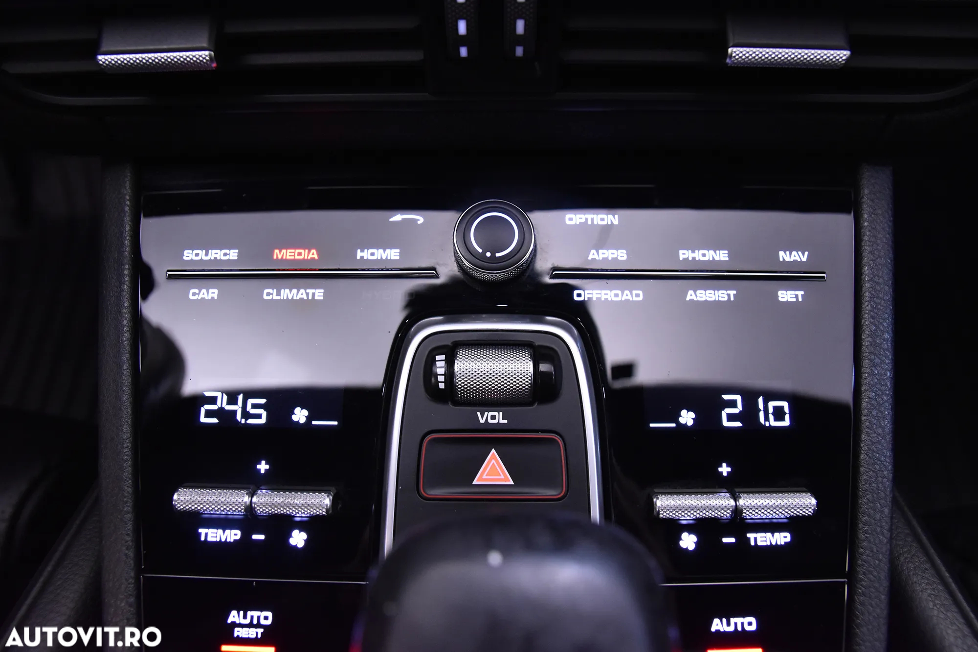 Porsche Cayenne - 18