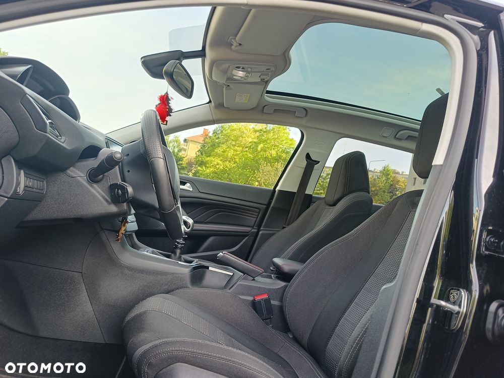 Peugeot 308 - 6