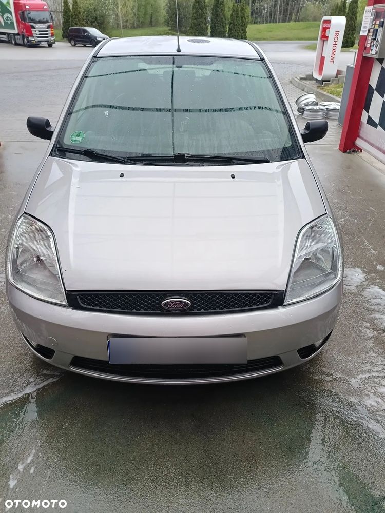 Ford Fiesta 1.4 Ambiente - 1