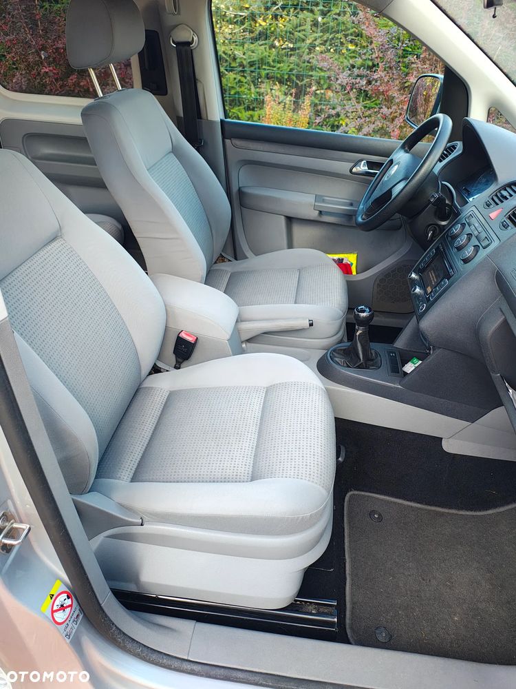 Volkswagen Caddy - 10