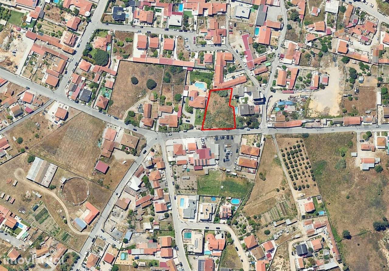 Terreno Exclusivo de 1.583m2 com Projeto Aprovado – O Refúgio Perfeito - Grande imagem: 2/4