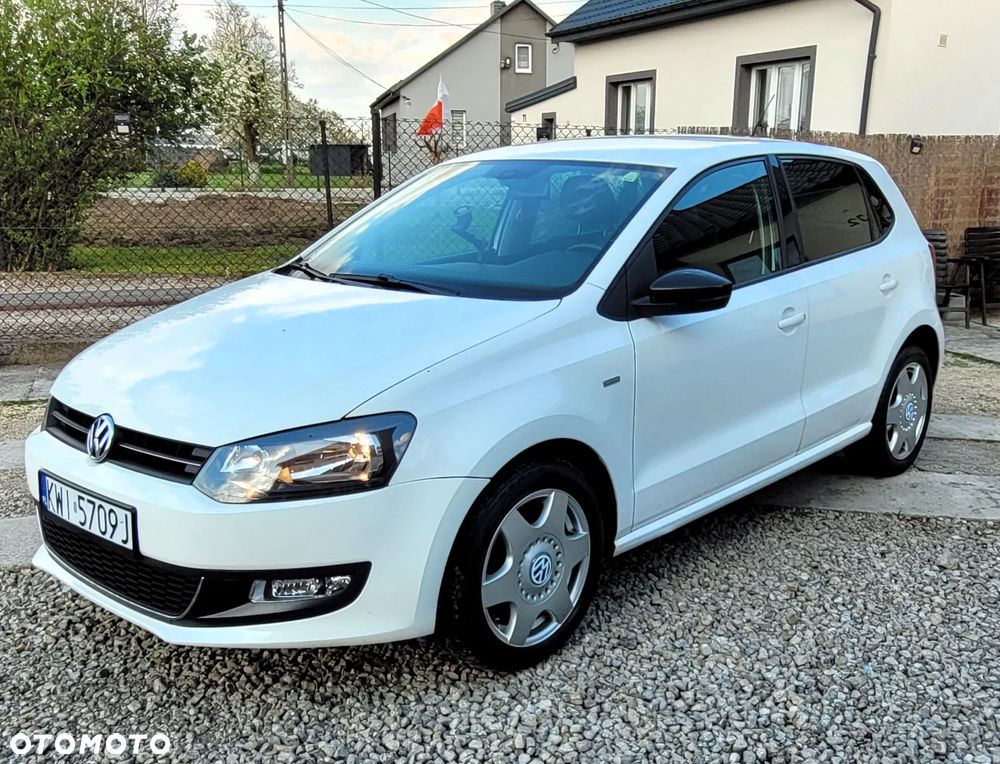 Volkswagen Polo 1.2 TSI MATCH - 2
