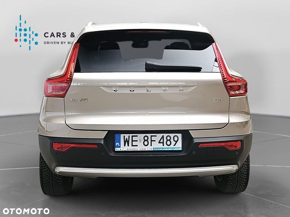 Volvo XC 40 - 25