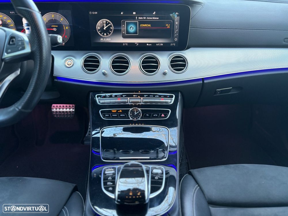 Mercedes-Benz E 220 d AMG Line - 28
