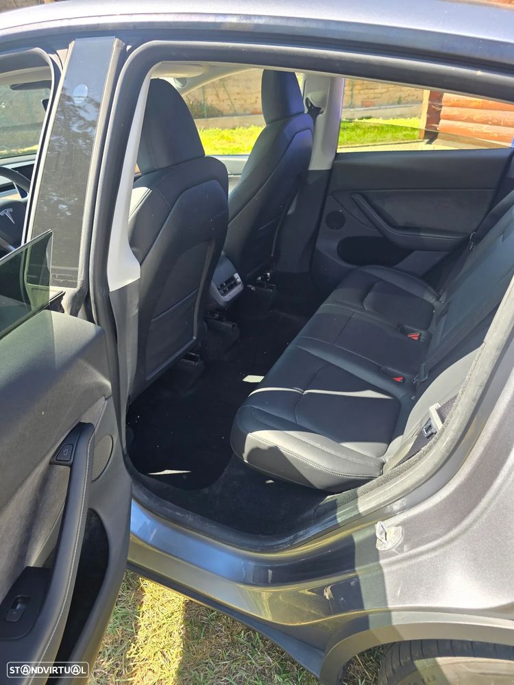 Tesla Model Y RWD - 5