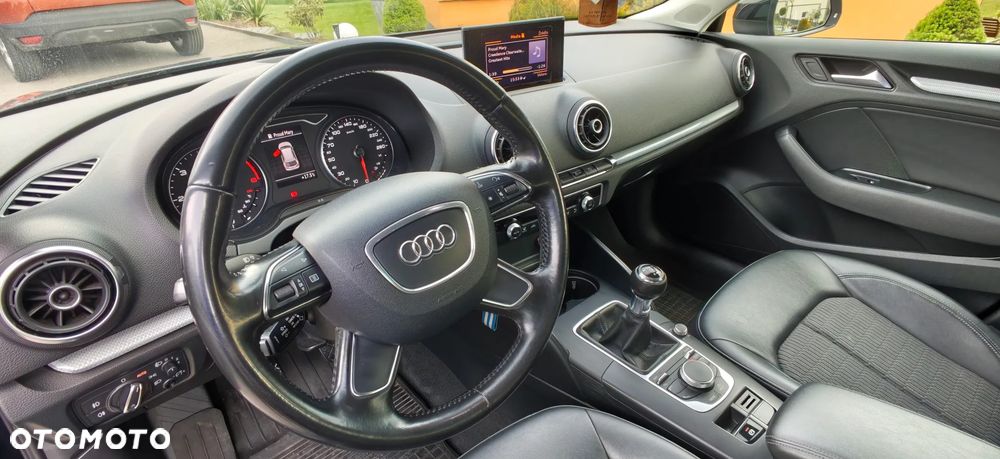 Audi A3 Sportback 1.6 TDI Ambiente - 21
