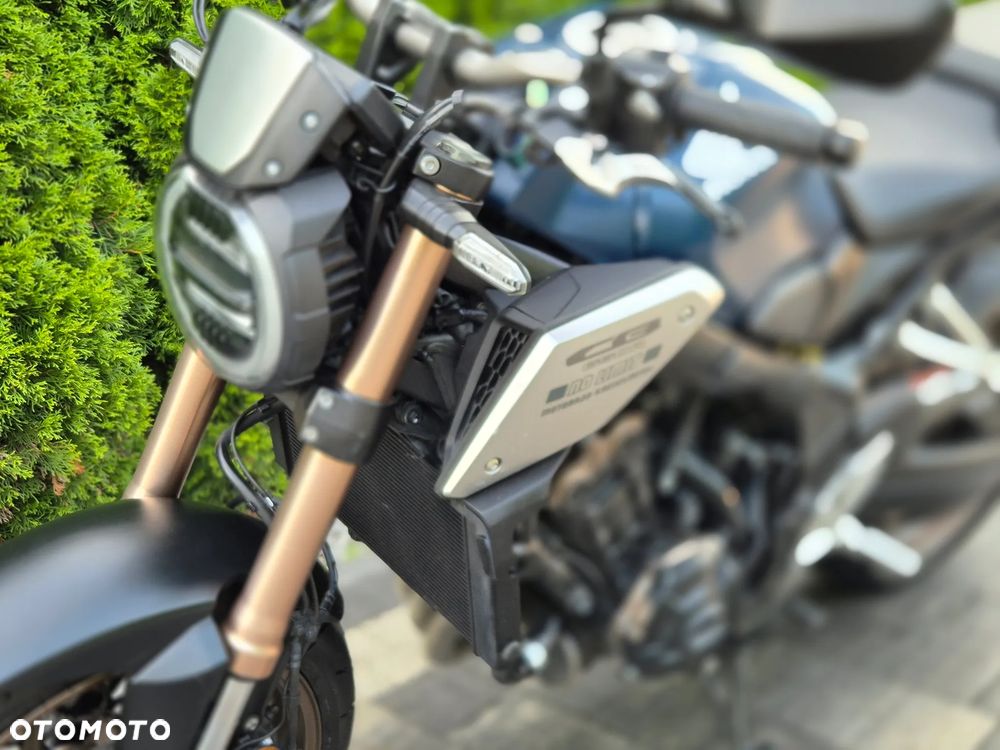 Honda CB - 21