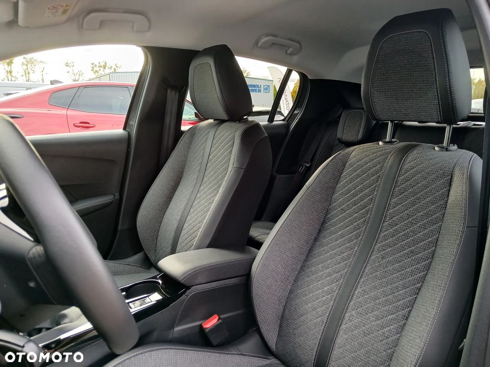 Peugeot 208 1.2 PureTech Allure S&S - 11