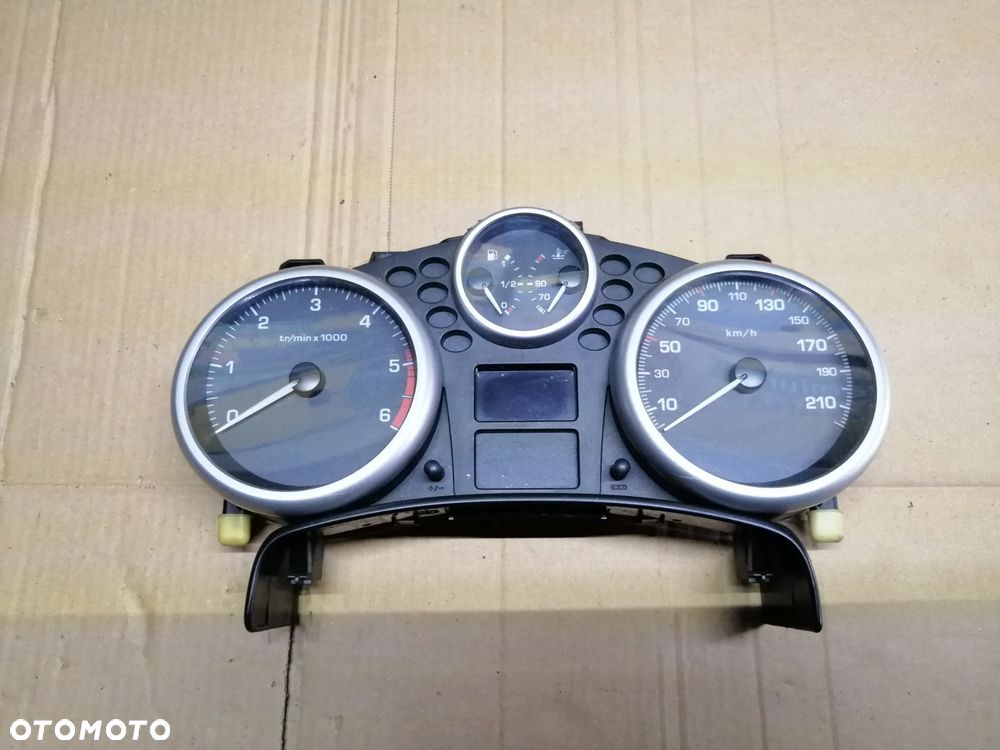 Citroen Peugeot 1.4 HDi 8HR 8HZ zestaw startowy komputer Bosch 0281017336 9677030080 BSM BSi stacyjka klucze licznik i inne - 26