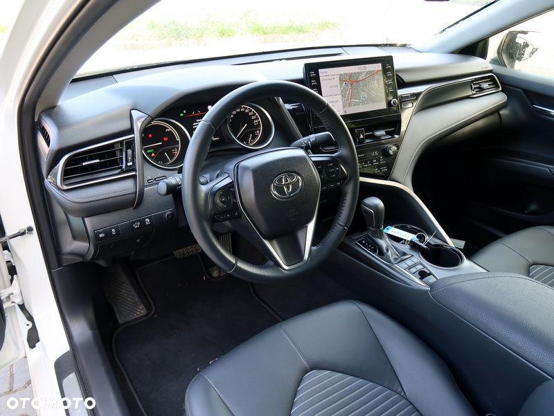Toyota Camry 2.5 Hybrid Prestige CVT - 9