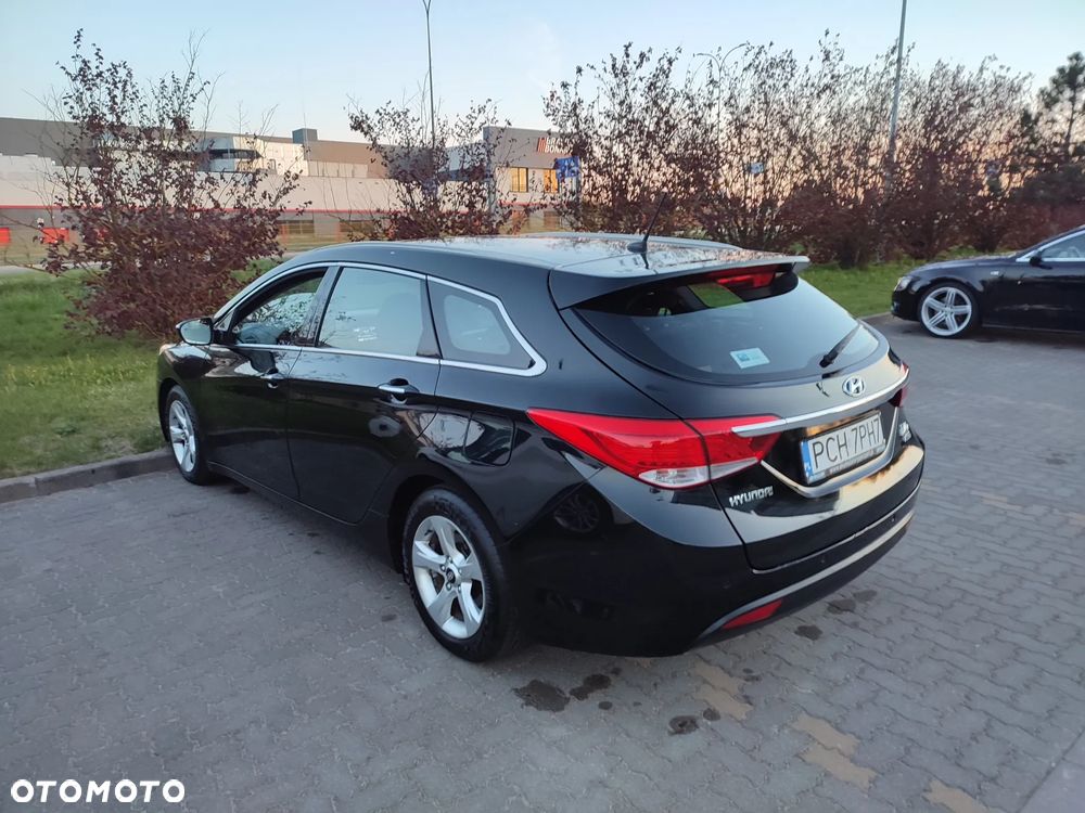 Hyundai i40 Kombi 1.7 CRDi DCT Premium - 17