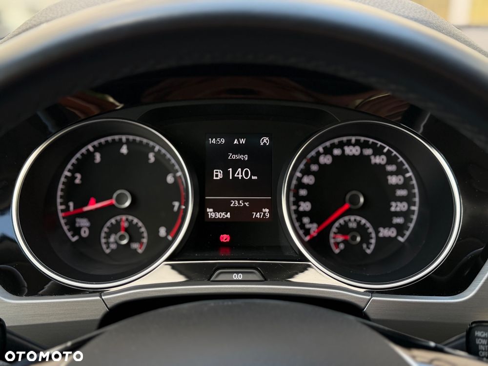 Volkswagen Touran 1.2 TSI (BlueMotion Technology) SOUND - 22