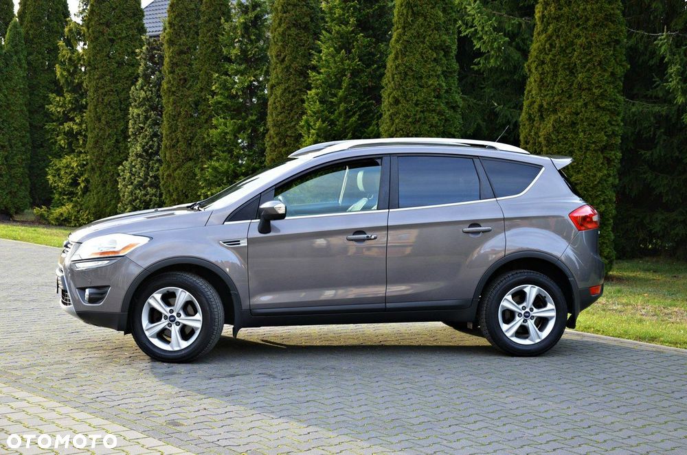 Ford Kuga 2.0 TDCi 2x4 Titanium - 18