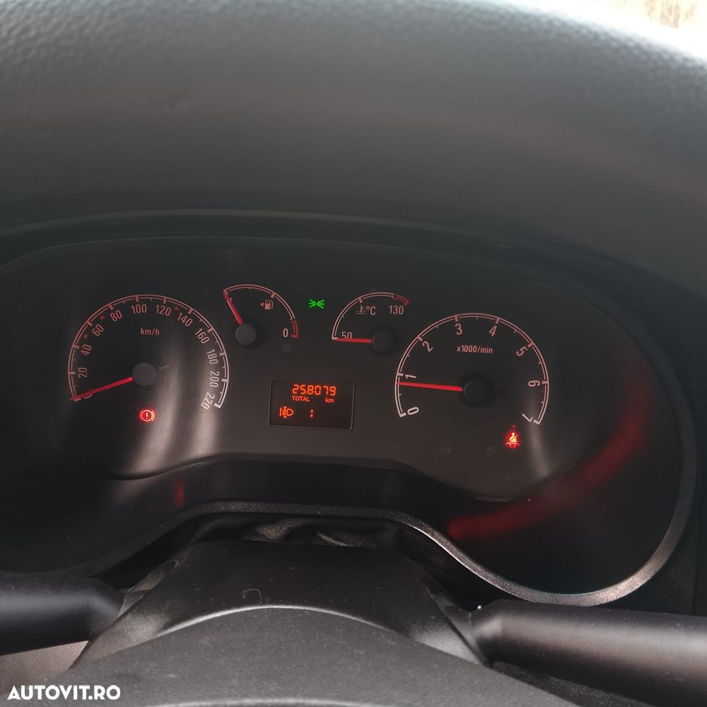 Opel Combo L1H1 PC Essentia - 8