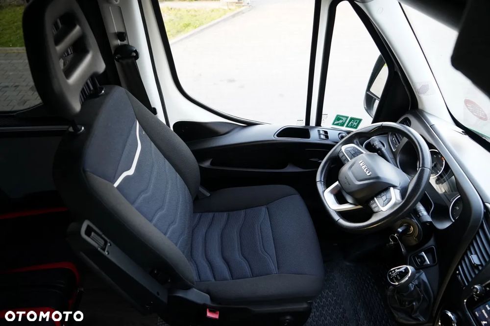 Iveco DAILY / 50C18 / SPROWADZONY / KLIMA / 93 tys. km !!! / - 19