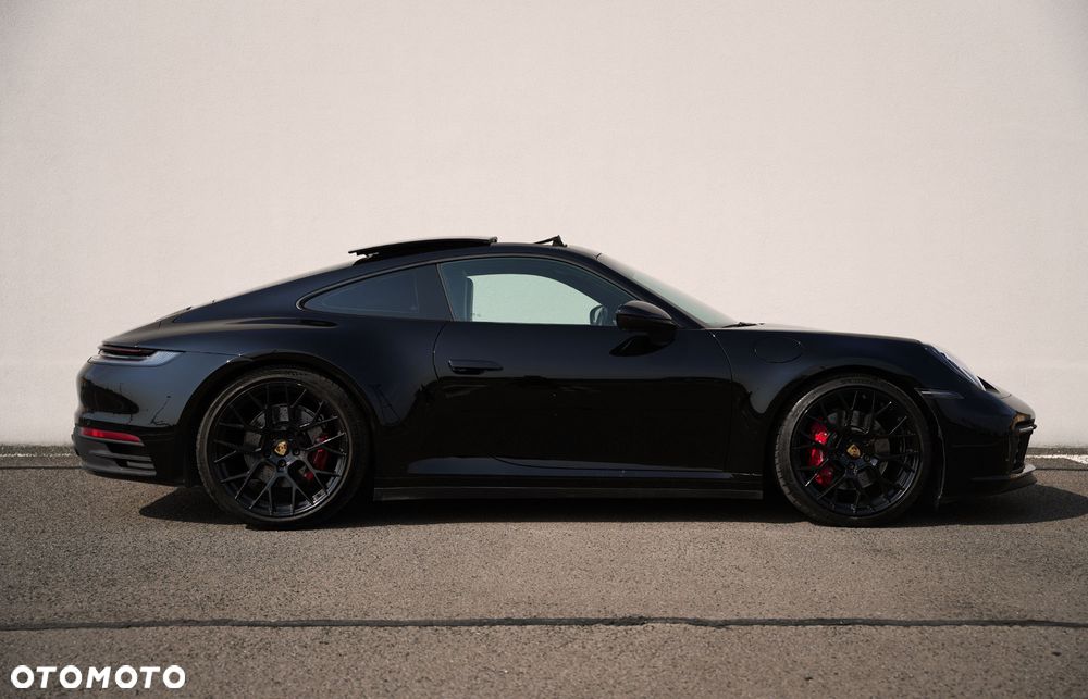 Porsche 911 Carrera S - 4