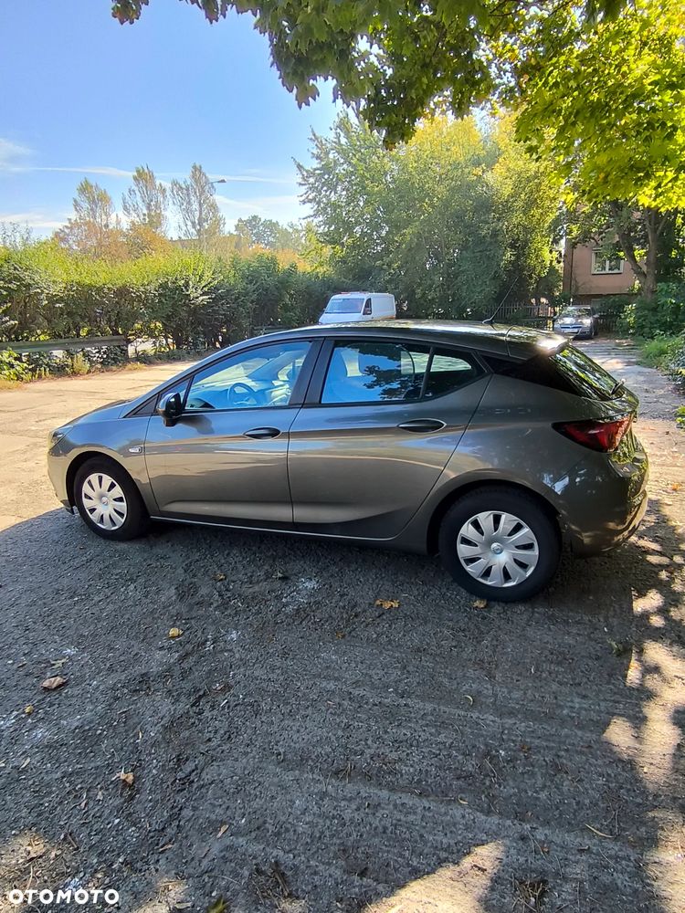 Opel Astra - 1