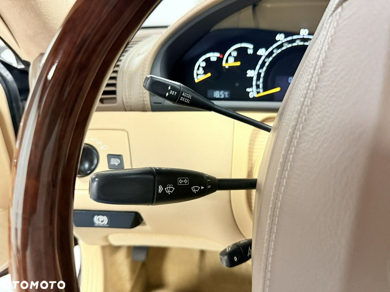 Mercedes-Benz CL - 38