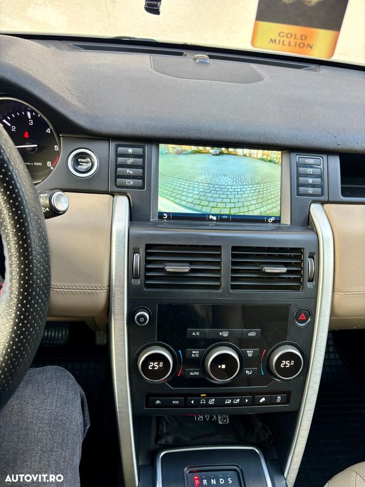 Land Rover Discovery Sport - 10