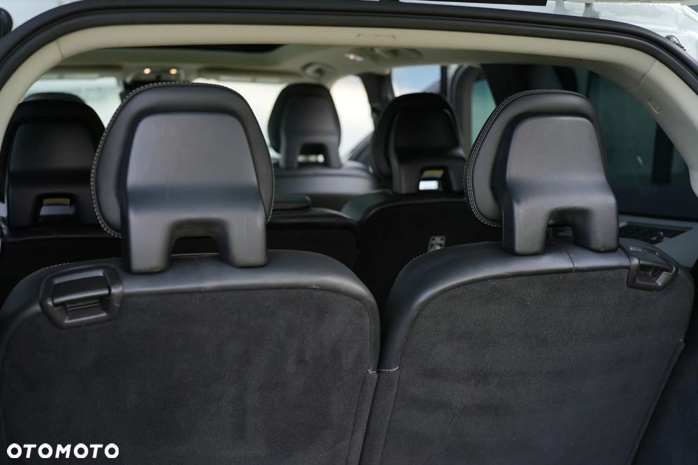 Volvo XC 90 T8 AWD Plug-In Hybrid Momentum 7os - 30