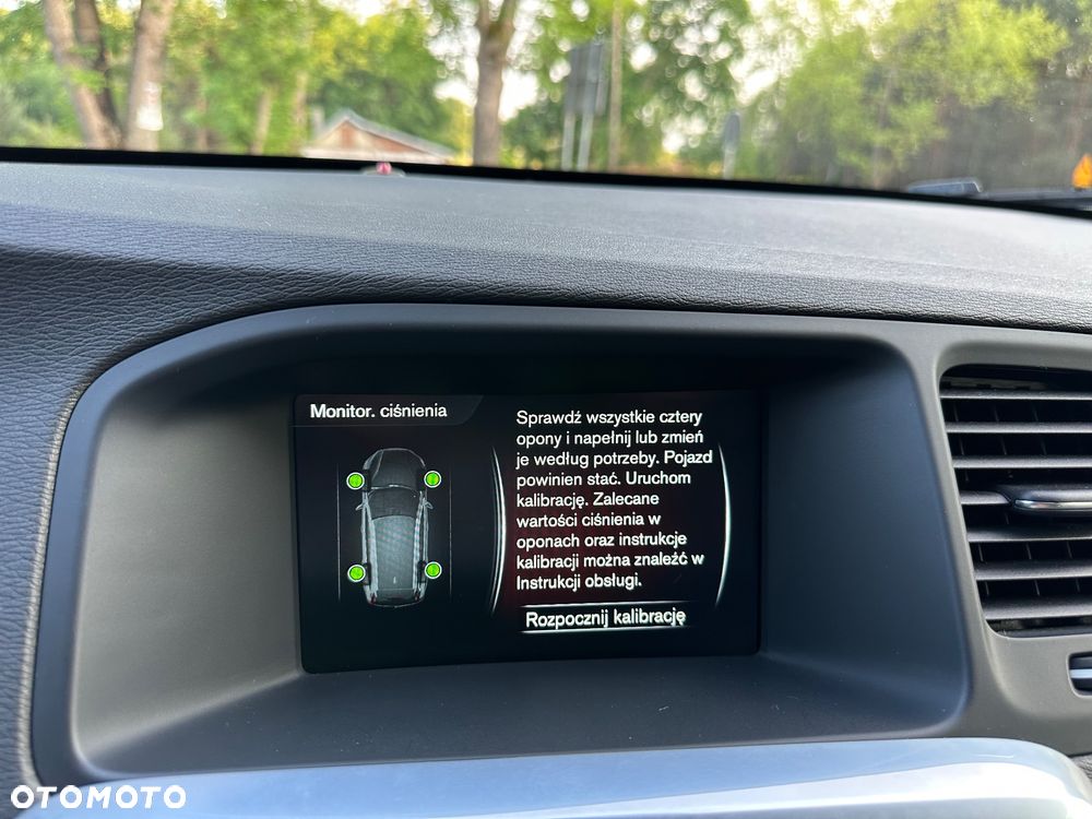 Volvo V60 D3 Geartronic Momentum - 32