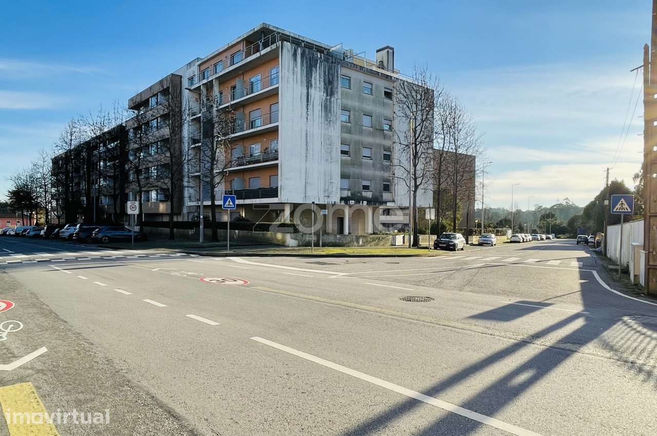 Terreno Urbano para comercio Castelo da Maia-Porto - Grande imagem: 4/26