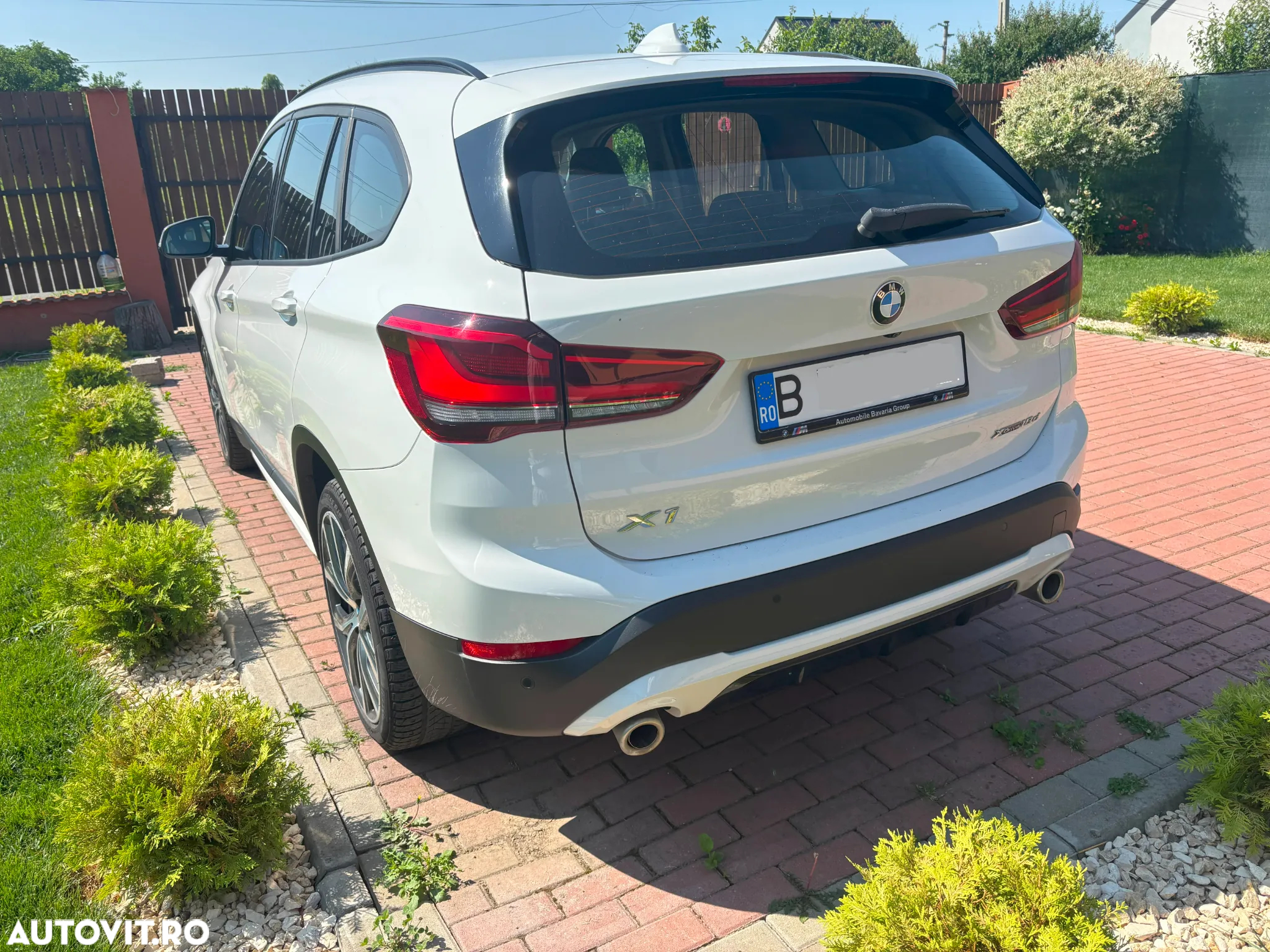 BMW X1 xDrive18d Aut. Sport Line - 2