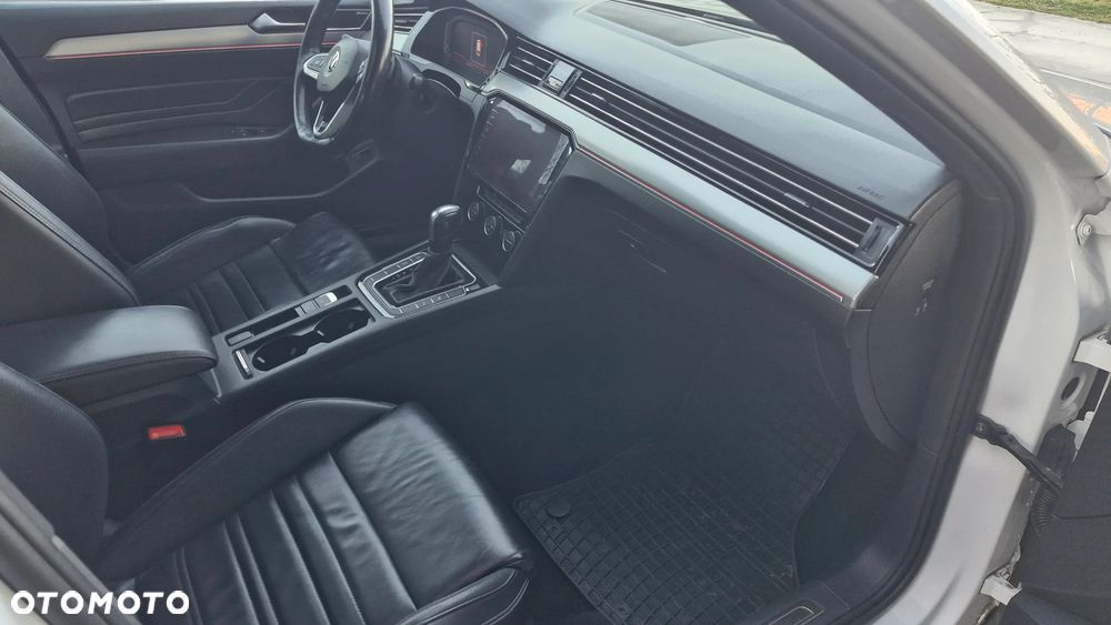 Volkswagen Passat 2.0 TSI OPF 4 Motion DSG Highline - 30
