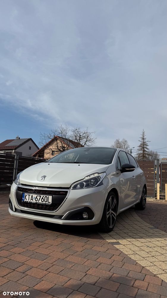 Peugeot 208 - 9