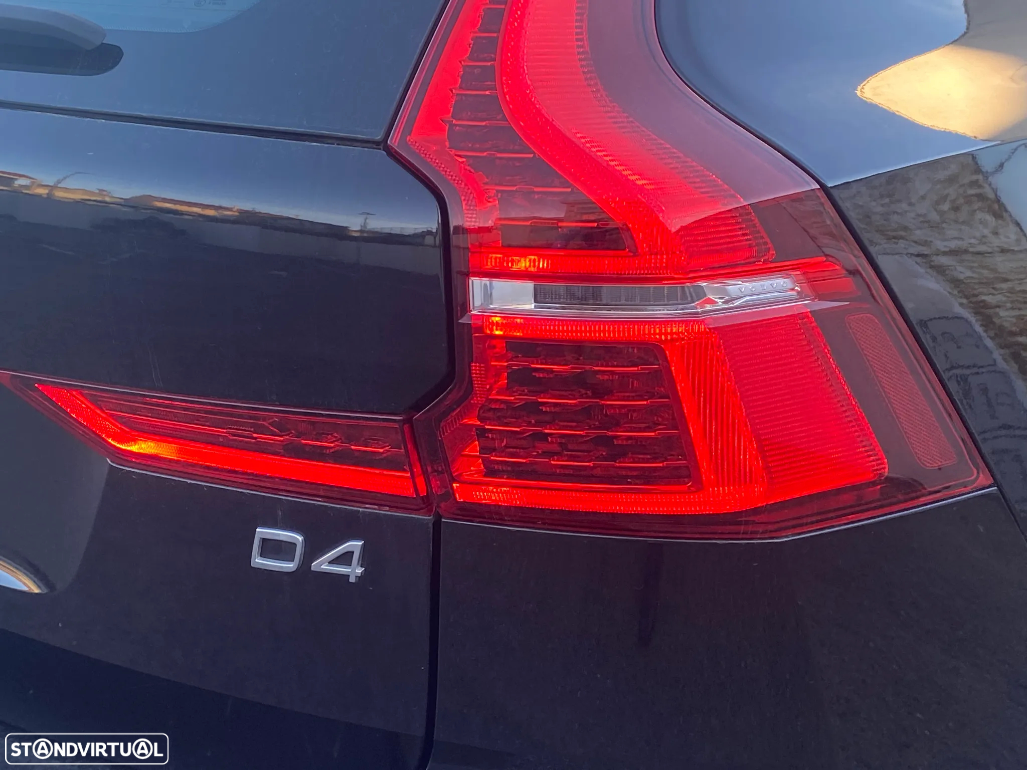 Volvo XC 60 2.0 D4 Momentum Plus - 35