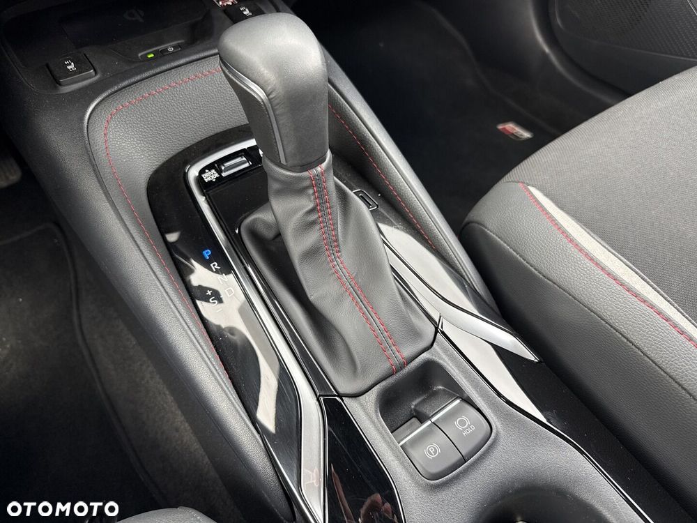 Toyota Corolla 2.0 Hybrid GR Sport - 23