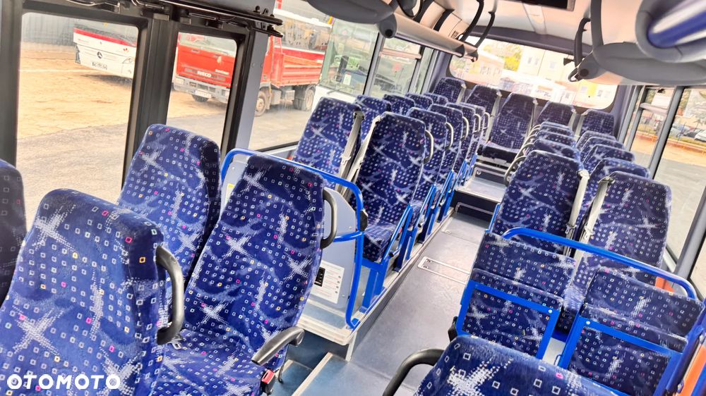 Irisbus Recreo Crosway / 60+1 miejsc/ winda /ŁADNY !! / CENA: 79000zł netto - 13