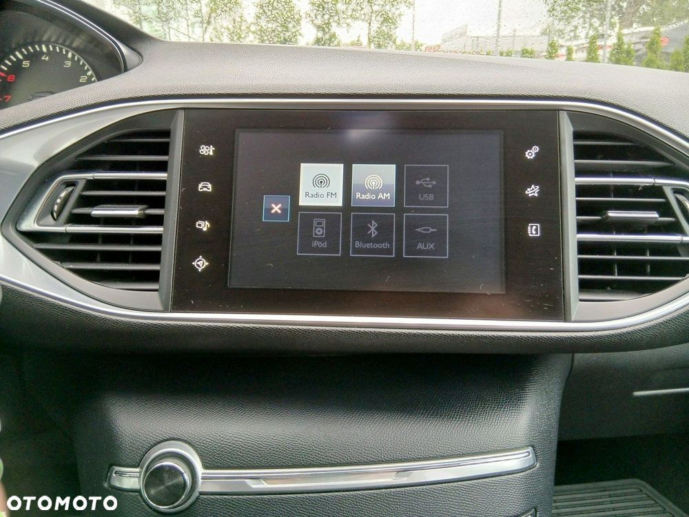 Peugeot 308 1.2 PureTech Active S&S - 17