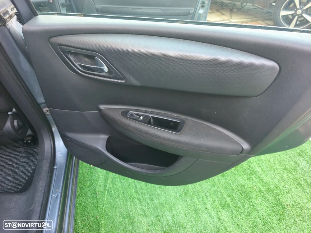 Citroën C4 1.6 HDi VTR Pack - 16