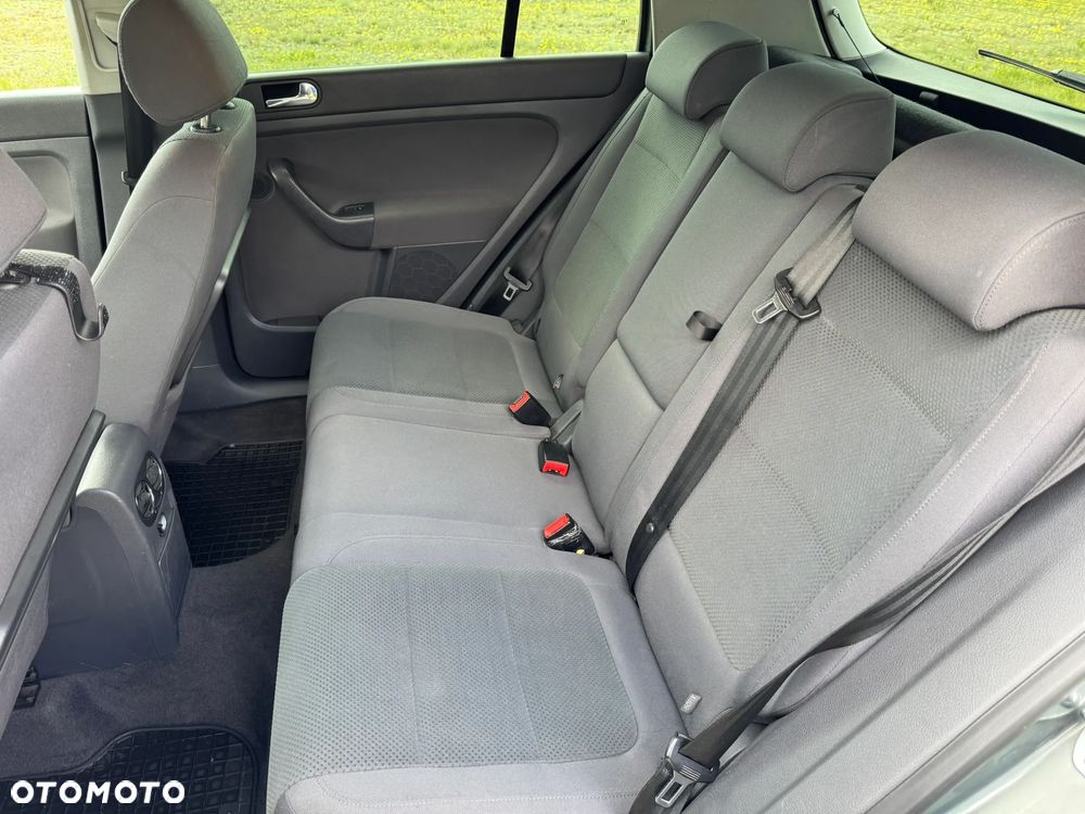 Volkswagen Golf Plus 1.9 TDI Comfortline - 17